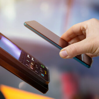 How to Reduce False Positives in Banking Payments with ML