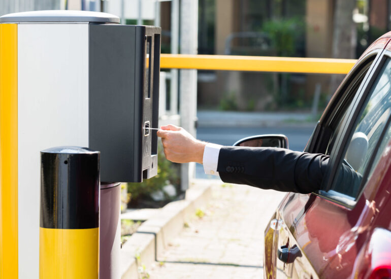 FinTech in Automotive: How to Implement In-Car Payments in Connected Vehicles