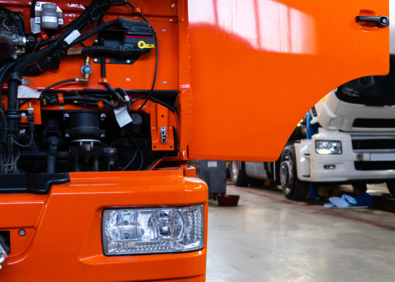 How to Apply Predictive Analytics for Fleet Maintenance Software