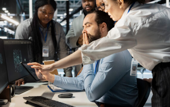 Extending an Engineering Team for the Modernization of a Trading Platform