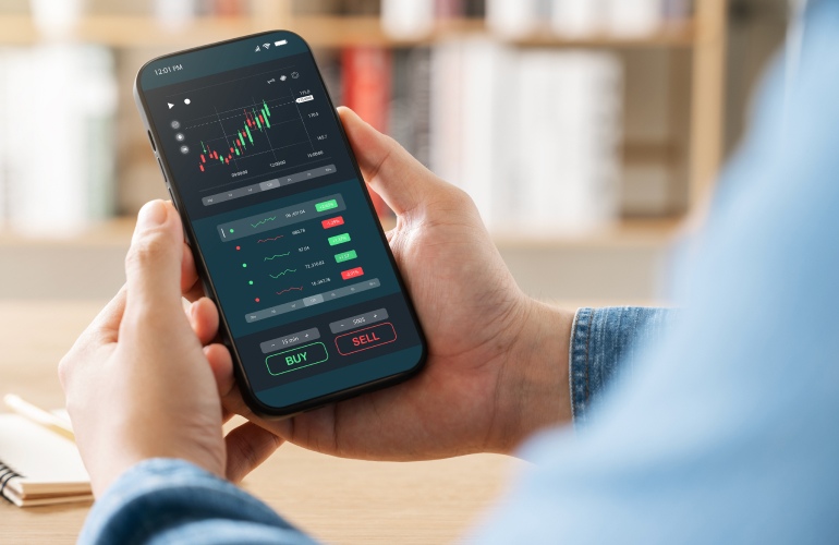 Swiss Bank Modernizes Digital Applications with the Help of Embedded Engineers